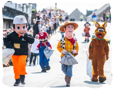 Mascot Race Mascot Race